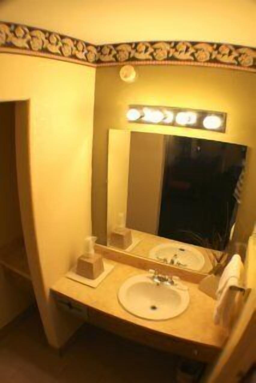 Value Inn & Suites - Harlingen Dış mekan fotoğraf